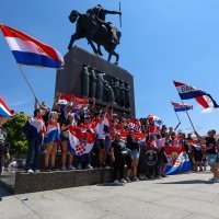 Thompsonovi obožavatelji na Trgu kralja Tomislava