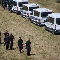 Jako policijsko osiguranje na Thompsonovom koncertu