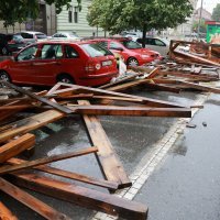 Osijek: Jak vjetar srušio drvenu skelu
