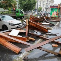 Osijek: Jak vjetar srušio drvenu skelu
