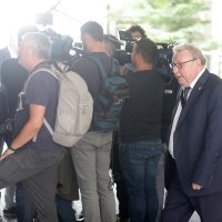 Vladimir Šeks dolazi na sjednicu predsjedništva HDZ-a