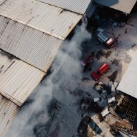 U požaru u Mostaru izgorjele tri hale tvrtke Interkomerc