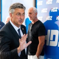 Dolazak na zajedničku sjednicu Predsjedništva i Nacionalnog odbora HDZ-a