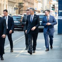 Dolazak na zajedničku sjednicu Predsjedništva i Nacionalnog odbora HDZ-a