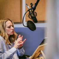 Jelena Veljača čita Olju Knežević