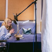 Jelena Veljača čita Olju Knežević