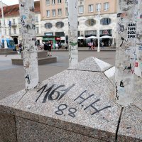 Nacistički simboli na Trgu bana Jelačića