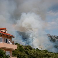 Požar u Kaštel Sućurcu