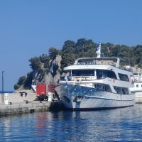 Požar na brodu u Makarskoj