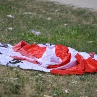 Radovi na uklanjanju pozornice nakon Thompsonovog koncerta