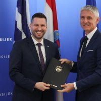 Potpisivanje ugovora za kupovinu novih tramvaja u Osijeku