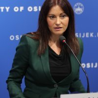 Potpisivanje ugovora za kupovinu novih tramvaja u Osijeku