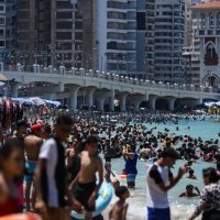 Gužva na plaži u Aleksandriji