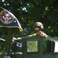 Vojni mimohod u Zagrebu: Izlazak vozila iz vojarne '1. gardijske brigade Tigrovi - Croatia'