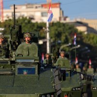 Oklopnjaci, tenkovi i druga vozila na mimohodu