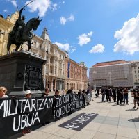 Antiratna akcija na glavnom Trgu povodom 30. godišnjice VRO Oluja