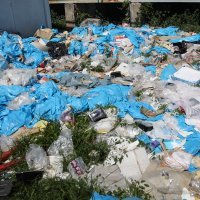 Smeće u okolici Hipodroma mjesec dana nakon Thompsonovog koncerta