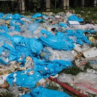 Smeće u okolici Hipodroma mjesec dana nakon Thompsonovog koncerta