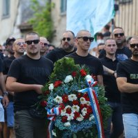 Mimohod navijača u Kninu