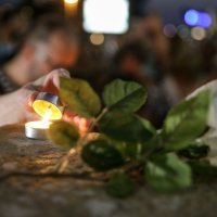 Građani Beograda odali počast Arsenu, Matiji i Gabi Novak