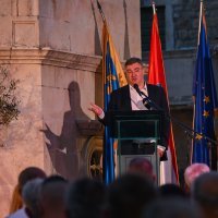 Zoran Milanović u Jelsi