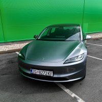 Tesla Model 3 Long Range Rear-Wheel Drive