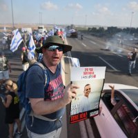 Prosvjednici u Izraelu zaustavili promet autocestom