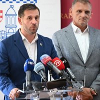 Splitski gradonačelnik Tomislav Šuta i predsjednik Uprave Hrvatskih cesta Ivica Budimir