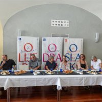Galeb, konferencija za novinare