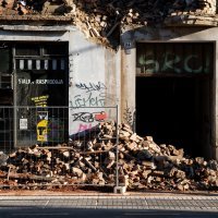 Rušenje zgrade na Maksimirskoj