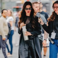 Anne Hathaway na setu filma 'Vrag nosi Pradu 2'