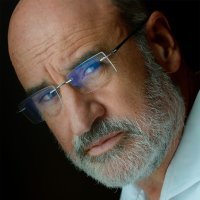 xFernando-Aramburu-1024x1024-1.jpg.pagespeed.ic.7LxS40g6P9