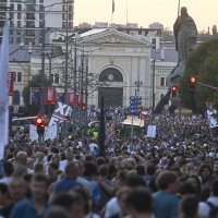 Beograd: Komemorativna šetnja povodom 10 mjeseci od pada nadstrešnice na željezničkoj stanici u Novom Sadu