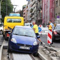 Vozilo upalo u raskopani dio pruge na Ribnjaku.