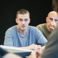 Fotografije s probe predstave Max, Mischa i ofenziva Tet: glumci Ugo Korani I Milvoj Beader