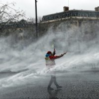 Prosvjed Žutih prsluka u Francuskoj