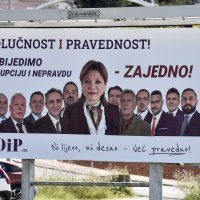 Političko oglašavanje