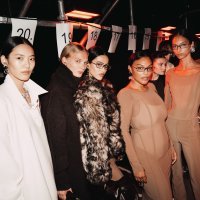 Poznati na reviji H&M-a