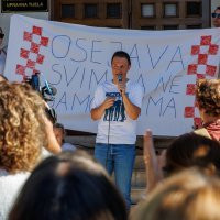 Prosvjed 'Svi za Osejavu' u Makarskoj