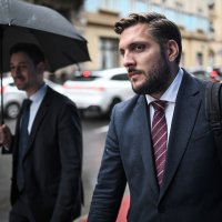 Dolazak članova HDZ-a na zajedničku sjednicu Predsjedništva i Nacionalnog odbora