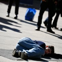 Performans uoči predstave 'Sigurna kuća'