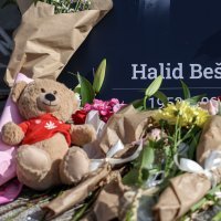 Oproštaj od Halida Bešlića