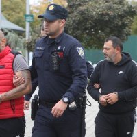 Privođenje dvojice osumnjičenih za pljačku zaštitarskih kombija