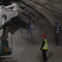 Aleksandar Vučić na probijanju desne tunelske cijevi budućeg najdužeg tunela u Srbiji