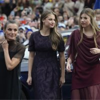 Kraljica Letizia, princeza Leonor i infanta Sofia