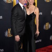 Hugh Jackman i Sutton Foster