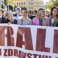 Mostar: Prosvjed zdravstvenih radnika Hercegovačko-neretvanske županije