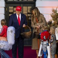 Donald Trump i Melania Trump na Noć vještica