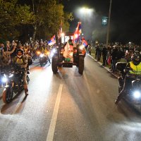 Veliki broj građana u Novom Sadu dočekuje studente