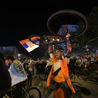 Veliki broj građana u Novom Sadu dočekuje studente